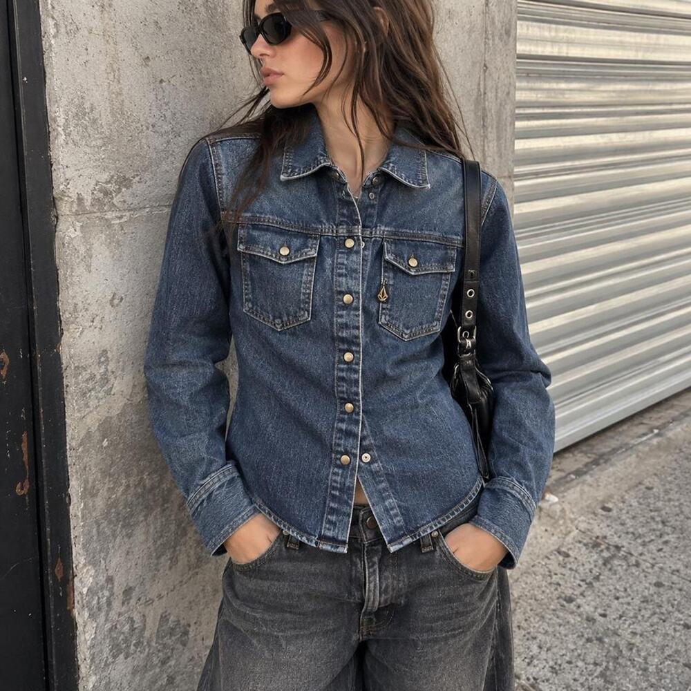 Vintage Volcom Denim Pearl Snap Western Shirt Women’s S Y2K
